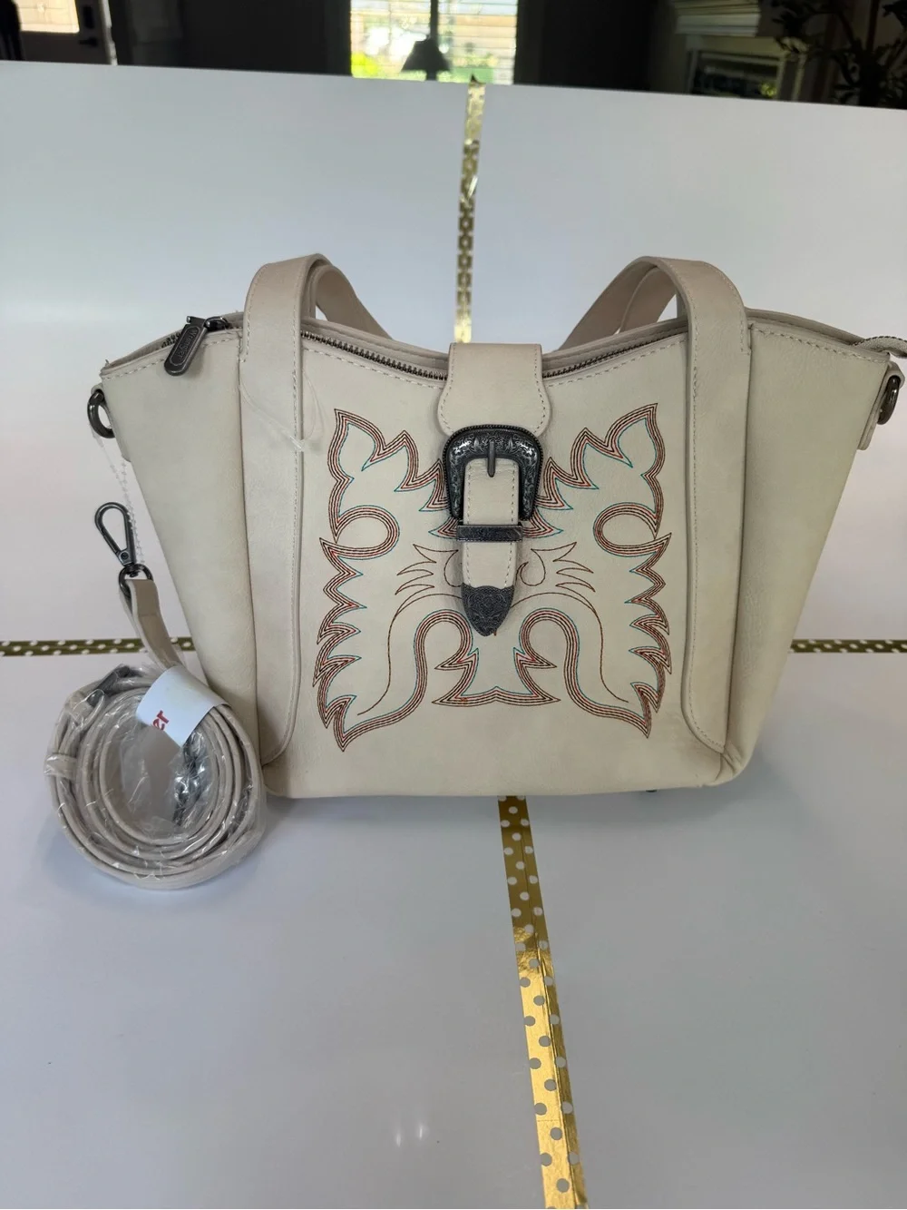 Wrangler Cream Western Tote Bag 🤠 Embroidered Boot Stitch + Silver Buckle